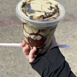 Cpl Ray's Coffee - Frozen matcha latte with honey drizzle, chocolate drizzle, oatmilk and vanilla!