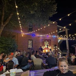 Hermann Crown Suites - Live music at the Hermann Crown Suites