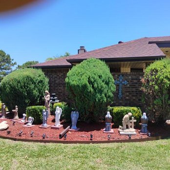 DeLeon Landscape - Landscaping Near Me DeLeon Landscape - Landscaping Near Me