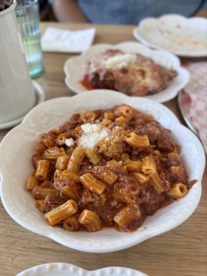 Sunday Gravy by null