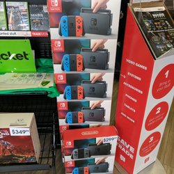 GameStop - Nintendo Switch.