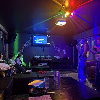 Drop The Mic Karaoke - Karaoke Near Me - Camas, Washington Drop The Mic Karaoke - Karaoke Near Me - Camas, Washington