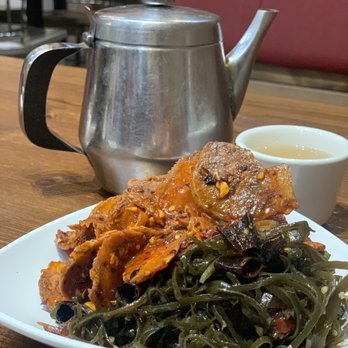 Northern Cafe - Appetizer. Seaweed and tongue. - Chinese Near Me - Gardena, California Northern Cafe - Appetizer. Seaweed and tongue. - Chinese Near Me - Gardena, California