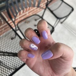 AK Nails & Spa - Powder mani with gel design