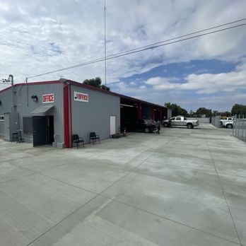 Rapid Tire & Automotive - More service bays - Auto Repair Near Me - Hemet, California Rapid Tire & Automotive - More service bays - Auto Repair Near Me - Hemet, California