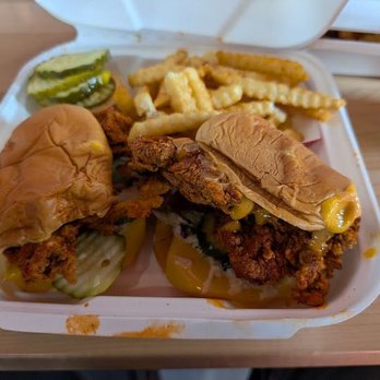 Dave's Hot Chicken - Chicken Shop Near Me - Middletown, Rhode Island Dave's Hot Chicken - Chicken Shop Near Me - Middletown, Rhode Island