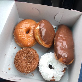Leucadia Donut Shoppe - Donuts Near Me - Encinitas, California Leucadia Donut Shoppe - Donuts Near Me - Encinitas, California