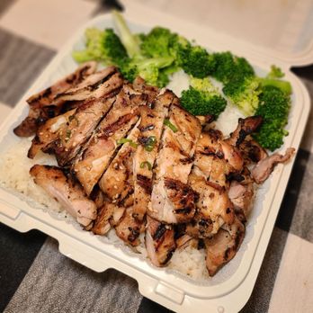 Ohana BBQ - Diamond Head Chicken Bowl - Barbeque Near Me - Los Angeles, California Ohana BBQ - Diamond Head Chicken Bowl - Barbeque Near Me - Los Angeles, California