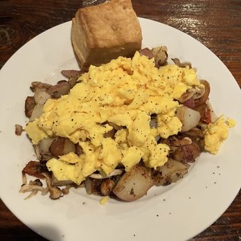 Sonoma Diner - Delicious mushroom hash with scrambled eggs - Breakfast & Brunch Near Me - Santa Rosa, California Sonoma Diner - Delicious mushroom hash with scrambled eggs - Breakfast & Brunch Near Me - Santa Rosa, California