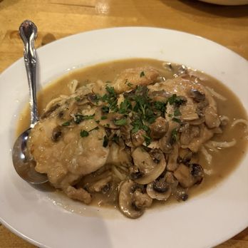 Franco's Ristorante - Chicken Marsala - Italian Near Me - Chicago, Illinois Franco's Ristorante - Chicken Marsala - Italian Near Me - Chicago, Illinois
