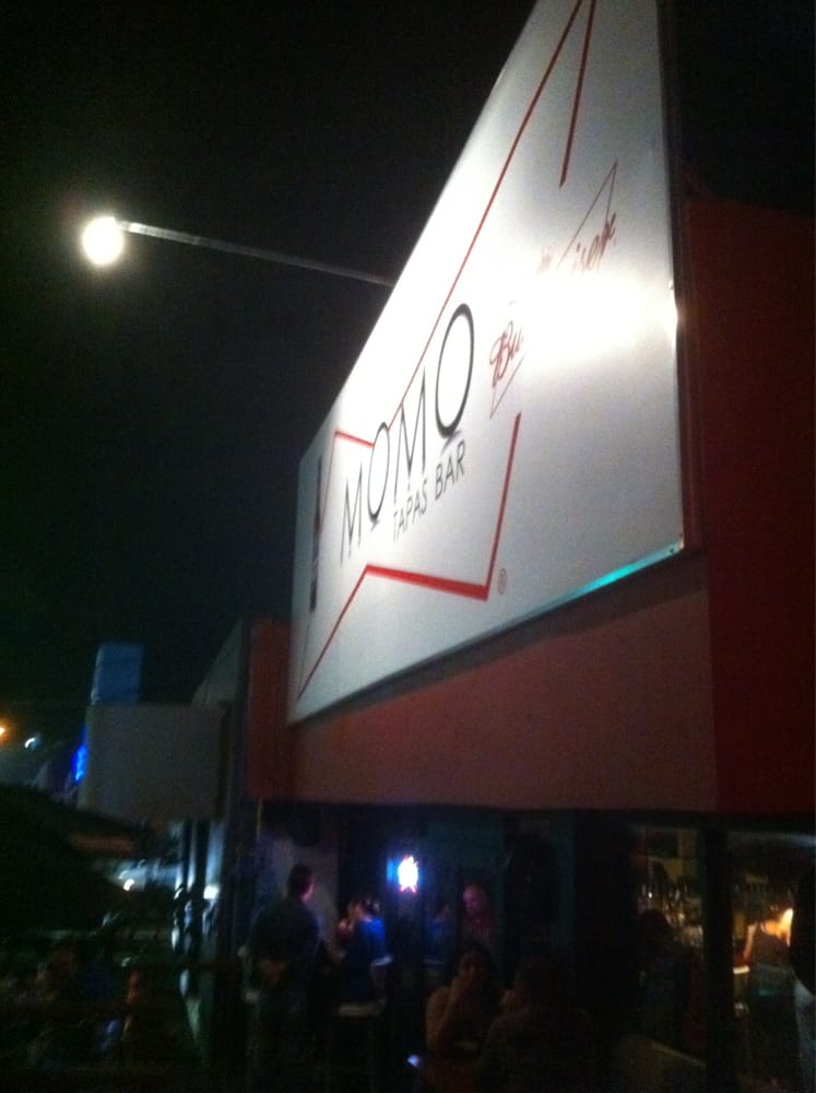 Momo Tapas & Bar