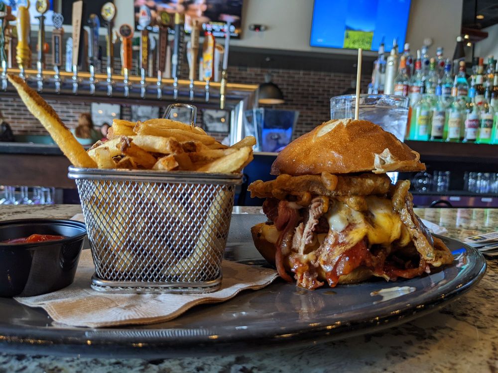 City Line Bar and Grill