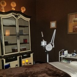 Back In Touch Studio - Treatment room.