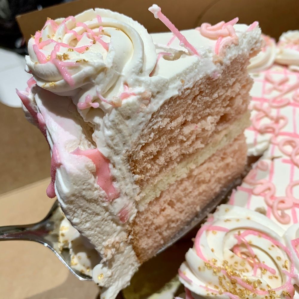 Tony's Cakes - Champagne cake - Bakeries Near Me - Vallejo, California Tony's Cakes - Champagne cake - Bakeries Near Me - Vallejo, California