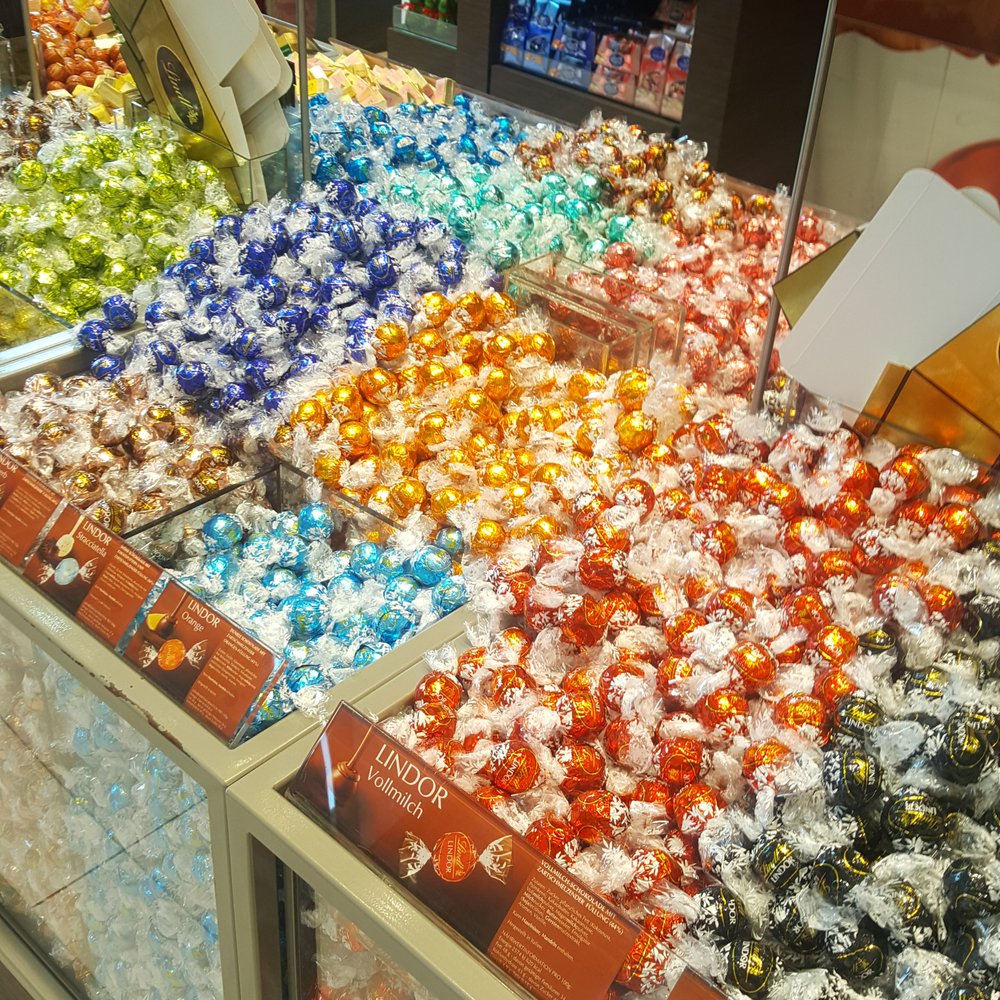Lindt Boutique - Chocolate - Chocolatiers & Shops Near Me - Berlin, BE