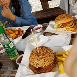 Manhattan Burger - Vegan drinks