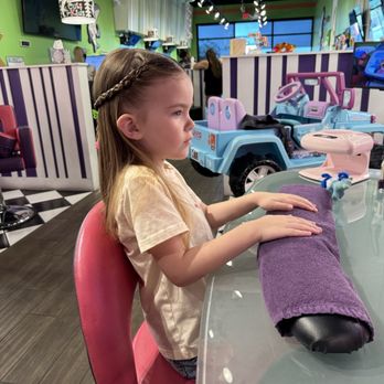 Sharkey’s Cuts for Kids - Kids Hair Salons Near Me - Peoria, Arizona