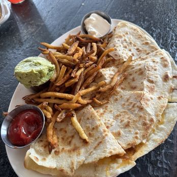 La Food Marketa - Shrimp Quesadilla - Latin American Near Me - Baltimore, Maryland