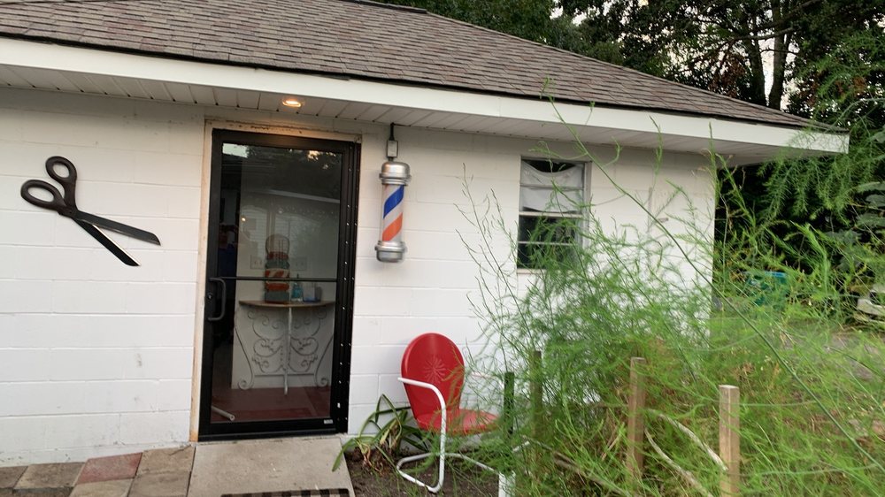 HEFLIN’S BARBER SHOP Updated September 2024 14 Photos 310 44th St