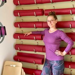 Yogaplaza - Pak een yogamat en doe mee.