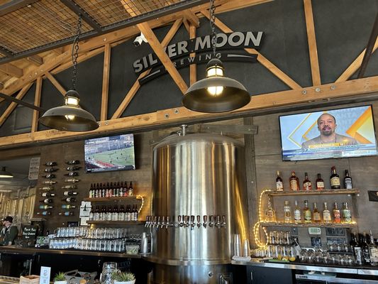 Silver Moon Brewing by null