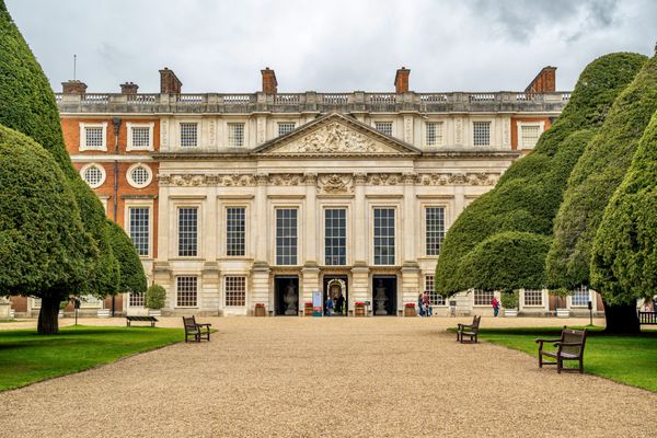 Hampton Court Palace by null