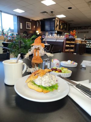 The Three Mothers Cuisine & Bakery by null
