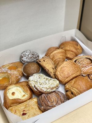 Frogs Organic Bakery by null