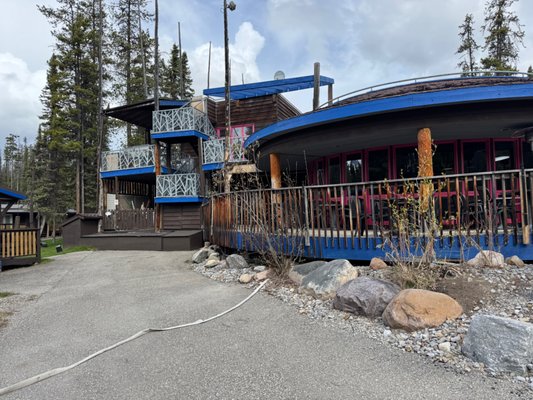 Sunwapta Falls Rocky Mountain Lodge by null