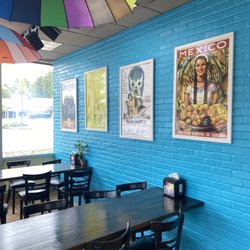 Luchador Tacos - Interior