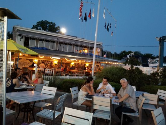 Barley on the Hudson by null