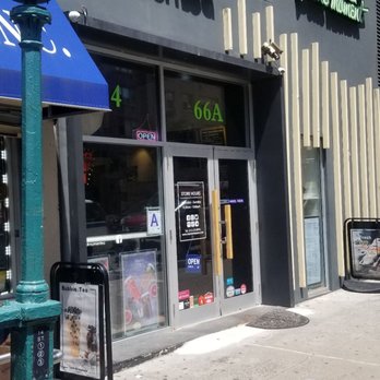 Momen Tea - Outside the store - Poke Near Me - New York, New York Momen Tea - Outside the store - Poke Near Me - New York, New York