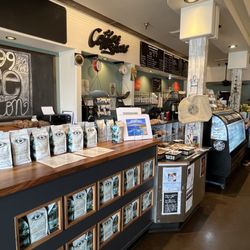 The Coffee Store In Napili - Interior