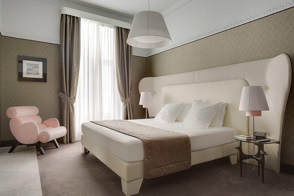 Grand Hotel Palace Rome by null