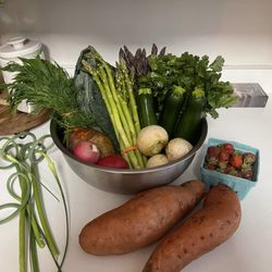 Tomato Mountain Farm - CSA produce selection