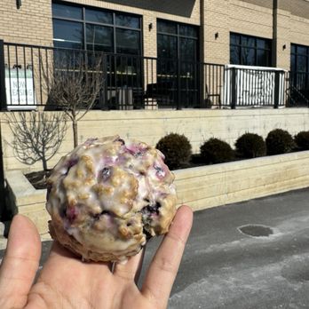 Le Petit Gateau - Blueberry Lemon Scone - Bakeries Near Me - Carmel, Indiana