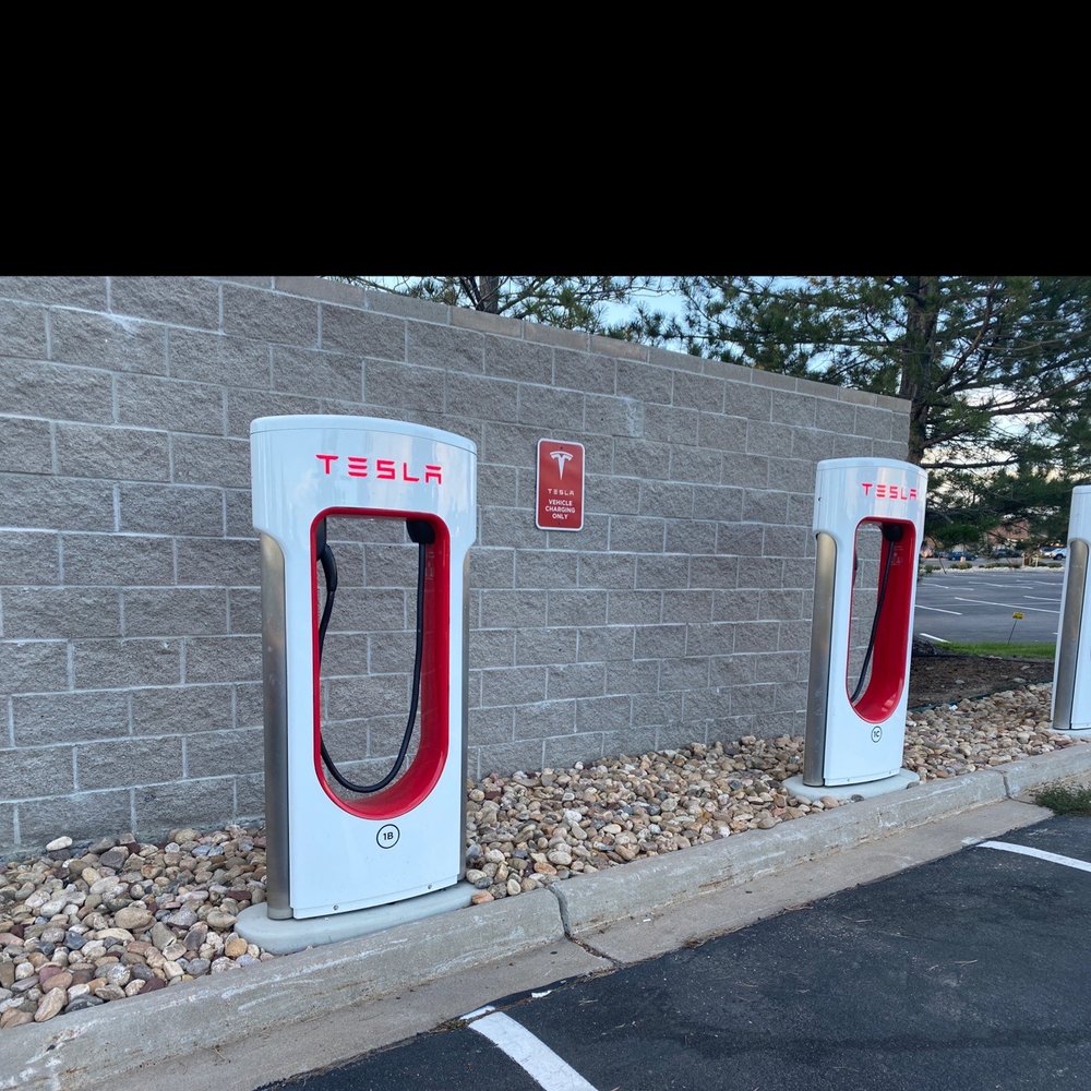 TESLA SUPERCHARGER CENTENNIAL 9555 E County Line Rd, Centennial, Colorado EV Charging