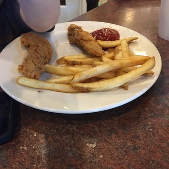 Sienna Grill - Kids chicken tenders (it came with 3) - American Near Me - Missouri City, Texas