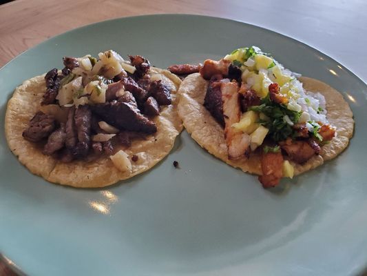 Tacos Neza Hollywood by null