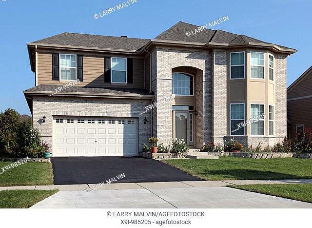McCalvin Garage Door & Gates - Garage Door Contractor in Strongsville, OH