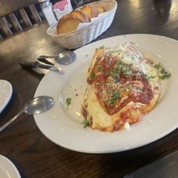 Napoli's Restaurant Pizza & Pasta - Lasagna