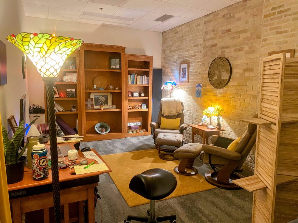 Pathways to Healing - grief counselor in Milwaukee, WI