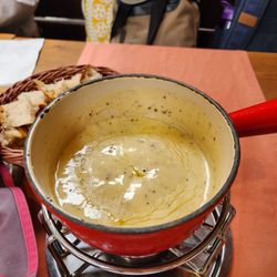 Pinte - Truffle fondue