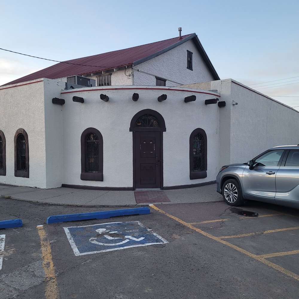 Panz Alegra Restaurant & Lounge - parking lot - Lounges Near Me - Gallup, New Mexico Panz Alegra Restaurant & Lounge - parking lot - Lounges Near Me - Gallup, New Mexico