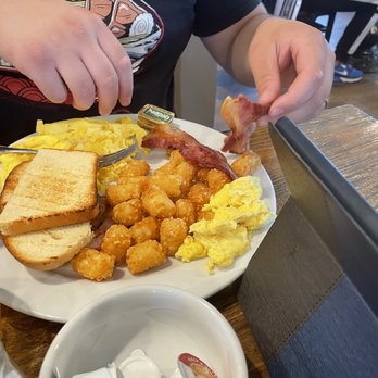 Brekkies - Breakfast & Brunch Near Me - Solvang, California