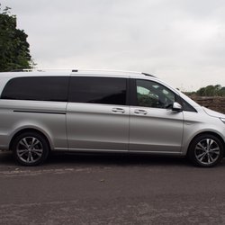 A Class Cars - Mercedes V Class People carrier/Minivan