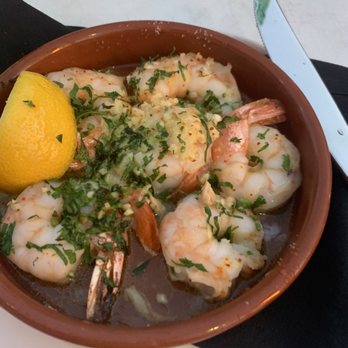 Valentina - Garlic butter shrimp appetizers - Seafood Near Me - Encinitas, California Valentina - Garlic butter shrimp appetizers - Seafood Near Me - Encinitas, California
