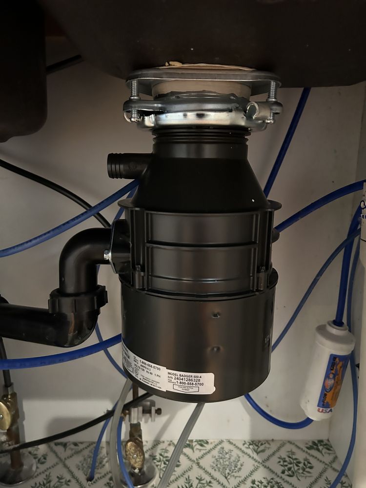 Slide of AV Handy Tech Repair