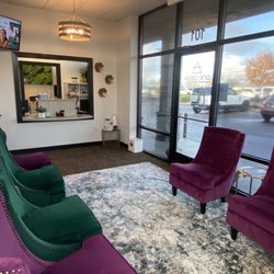 OnePeak Medical - OnePeak Medical Lobby in White City, OR