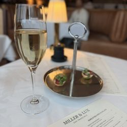 Miller & Lux - Champagne with the amuse bouche